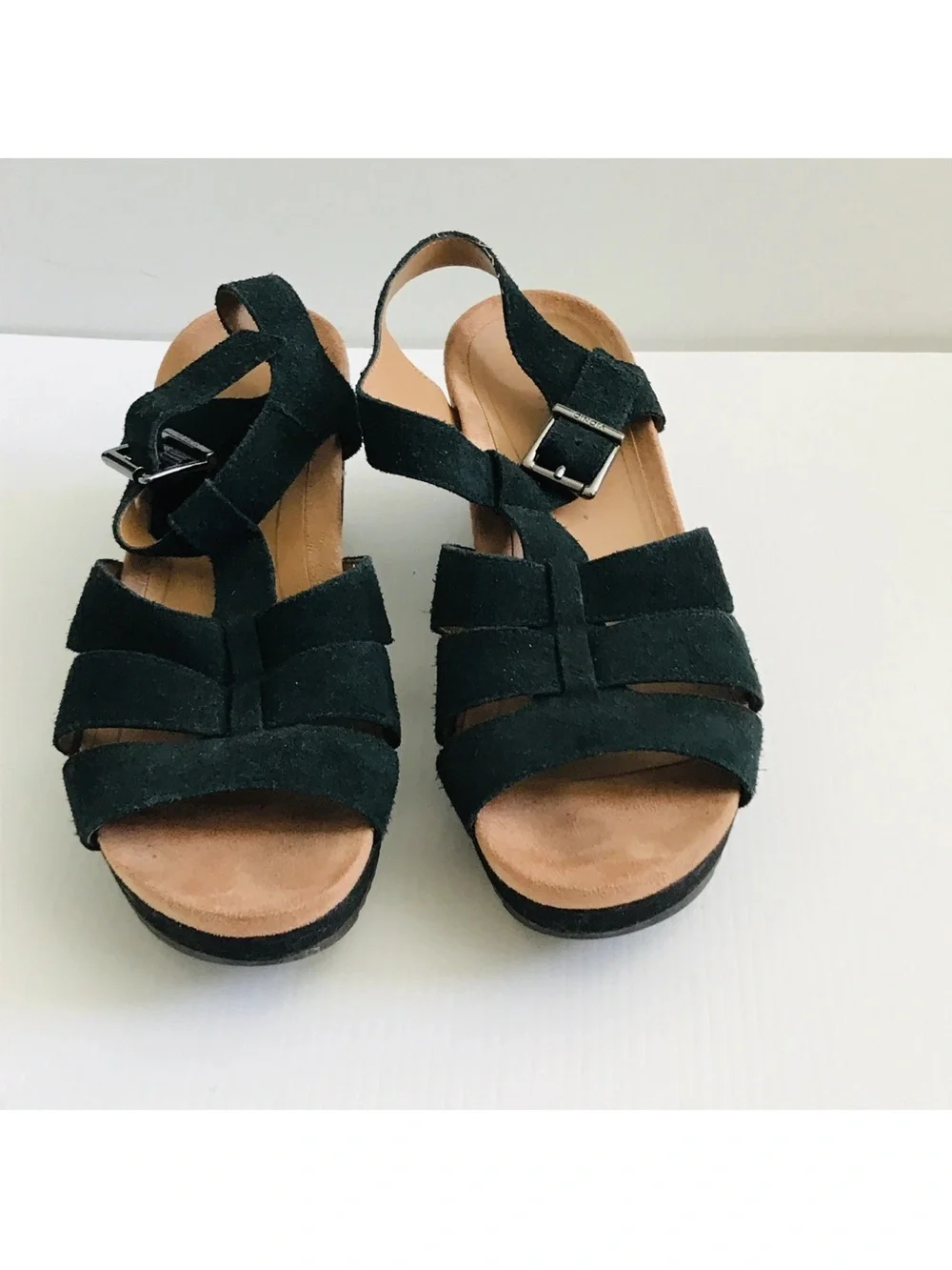 Vionic Womens Tawny Strappy Classic Wedge Sandals Shoes Black Suede 9 M